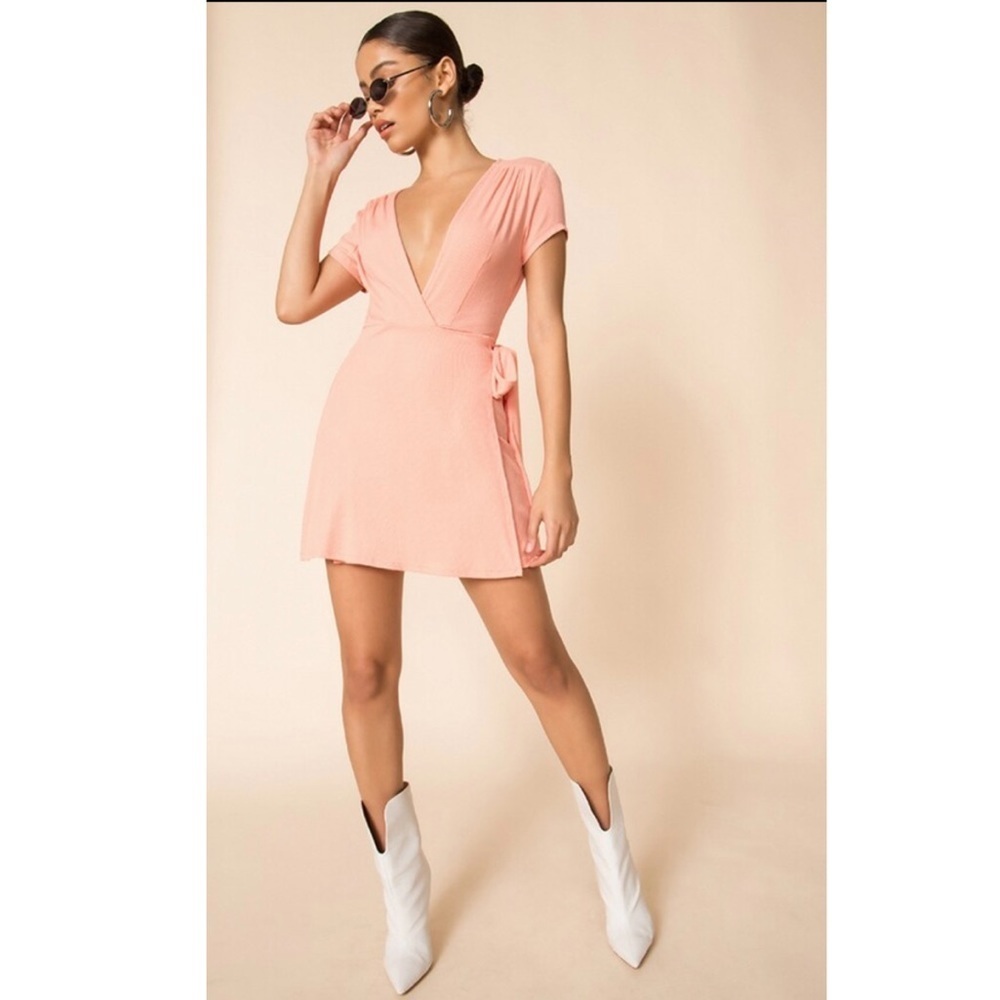 NWT Superdown Kaia‎ Wrap Dress in Peach Size XS